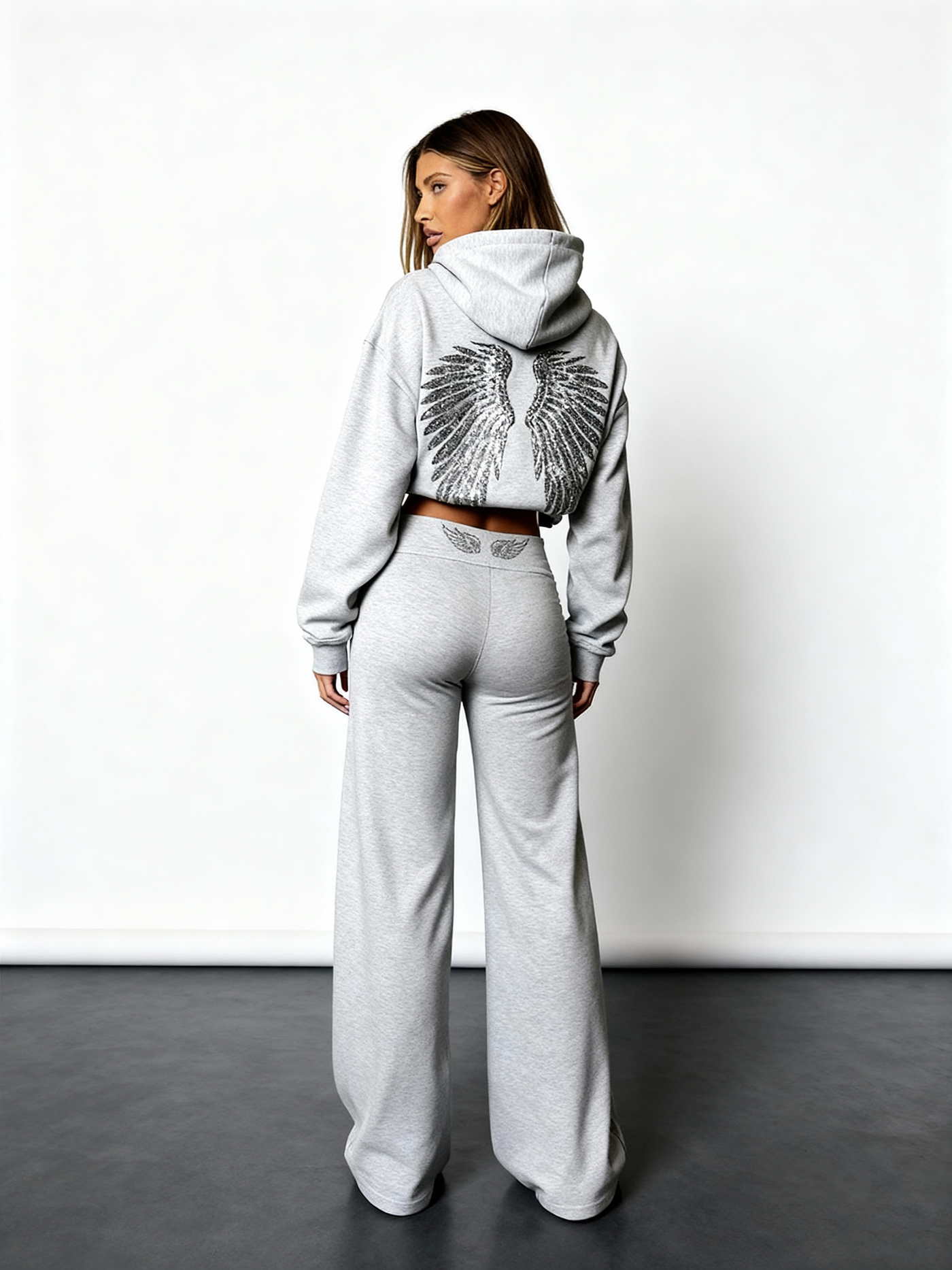 "WINGS" jogging gris｜SOWO