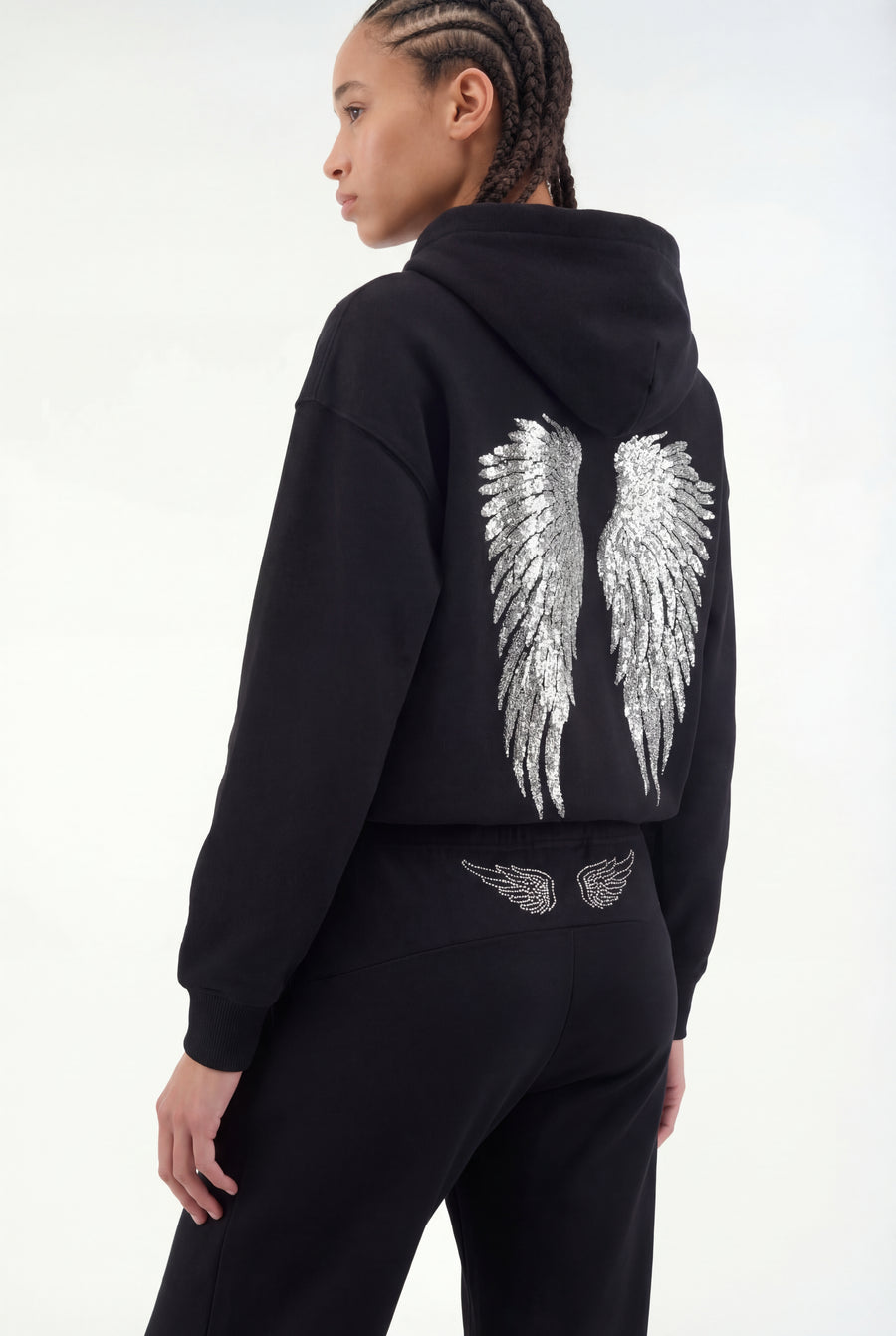 "WINGS" jogging noir｜SOWO